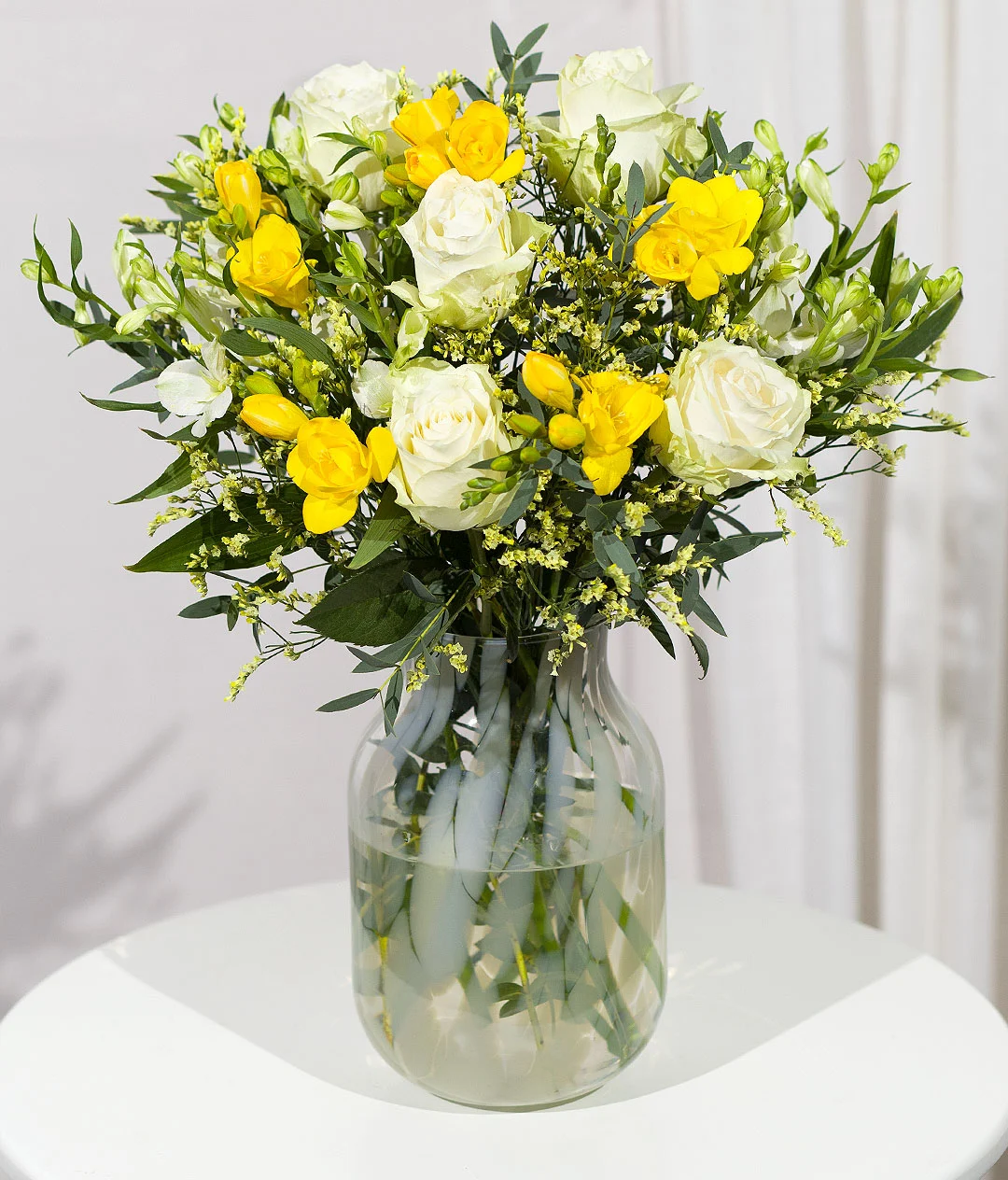 Flower bouquet arrangement